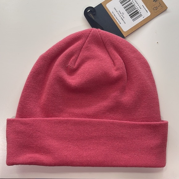 NWT The North Face Beanie - Picture 3 of 3
